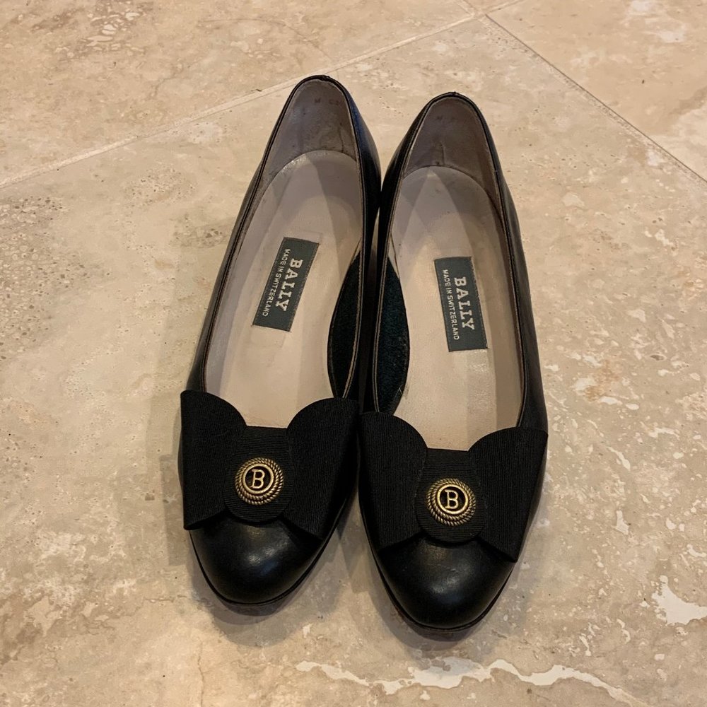 Bally Switzerland Emily Bow Slip On Pumps 4.5M